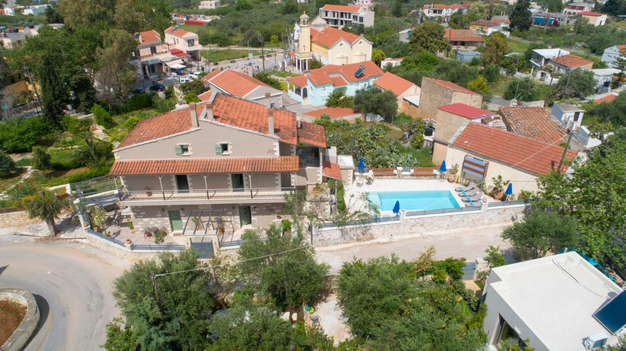 Argoulides Traditional Appartments Chrissi Akti Chania Exterior foto
